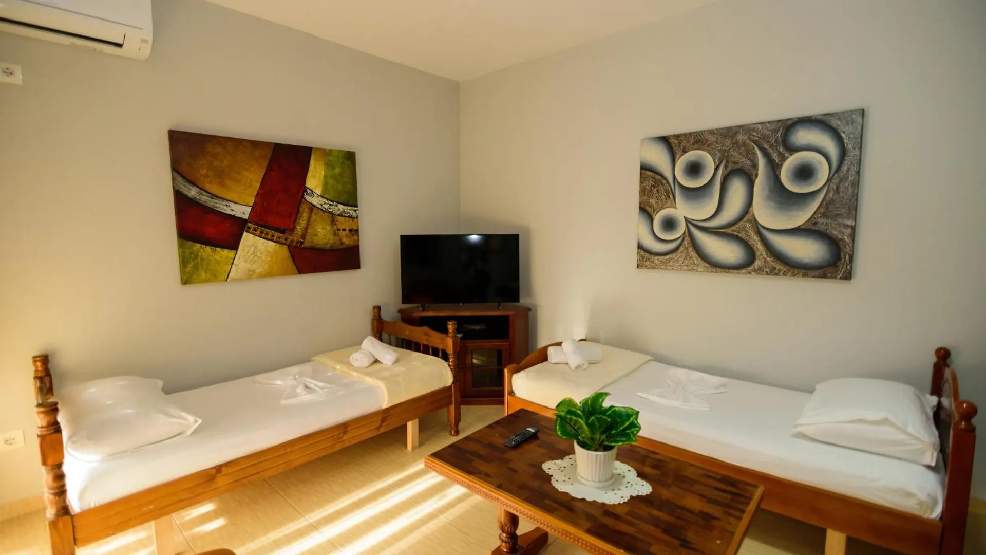 Harris&Arvien Apartment'S Vlora 0*,